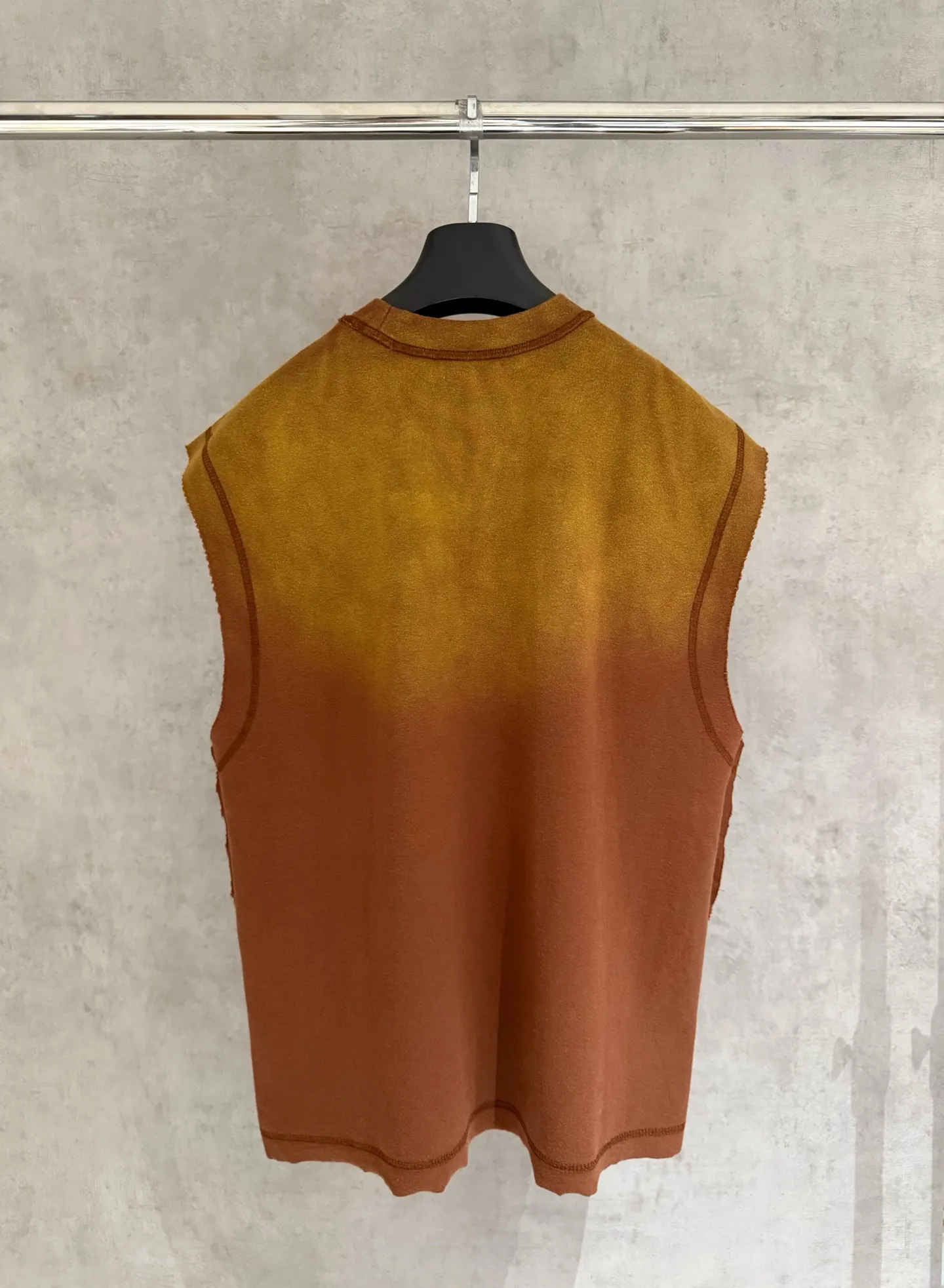 🅿️200 [Strict quality control] CH Crow Heart Sleeveless Round Neck T-shirt 320g heavy-duty composite fabric The upper body is wide and stylish Ice-feeling experience on the inside Waist side splicing tailoring Spray horse slip plus burning process The oversize version highlights the trendy design Size: L-4XL